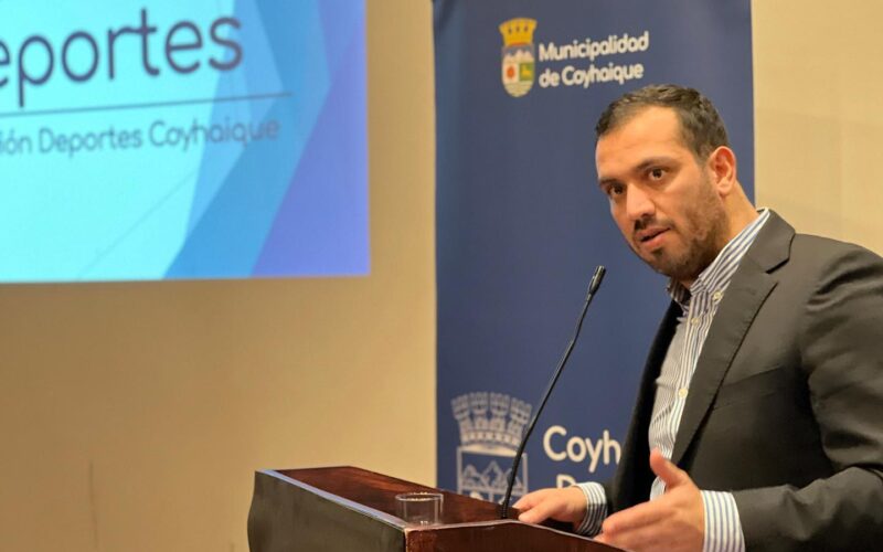 <strong>Los detalles de la demanda en contra del alcalde de Coyhaique Carlos Gatica por vulneración de derechos fundamentales</strong>